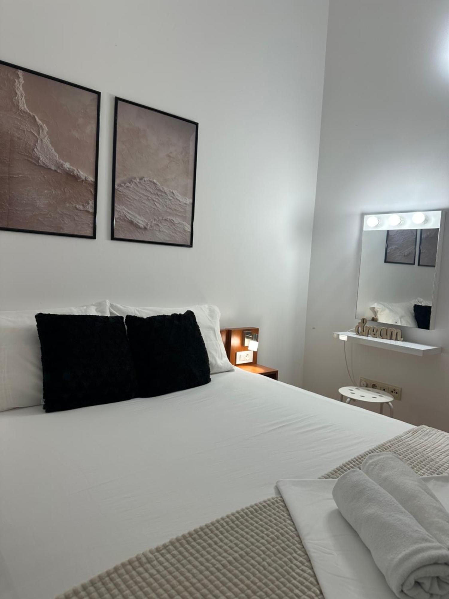 Apartmani Samec Novalja Exterior photo