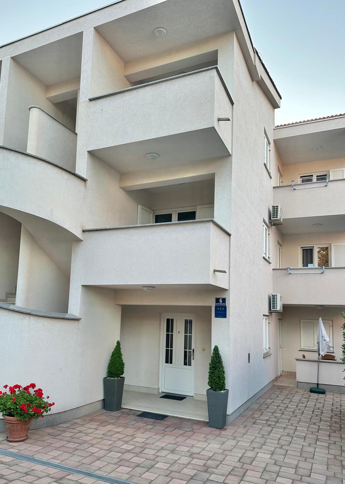 Apartmani Samec Novalja Exterior photo